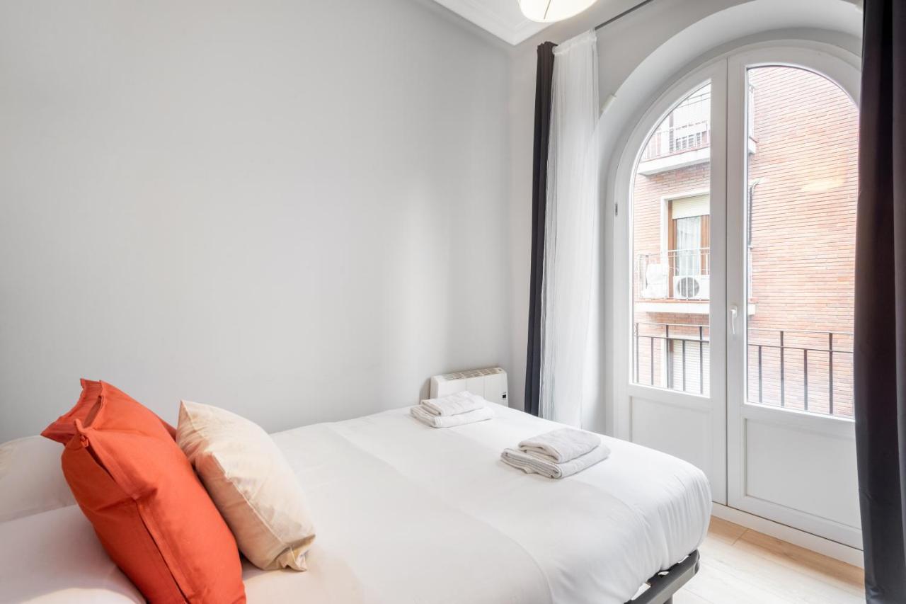 2 Bedrooms 1 Bathroom Furnished - Lavapies - Modern - Mintystay Madrid Dış mekan fotoğraf
