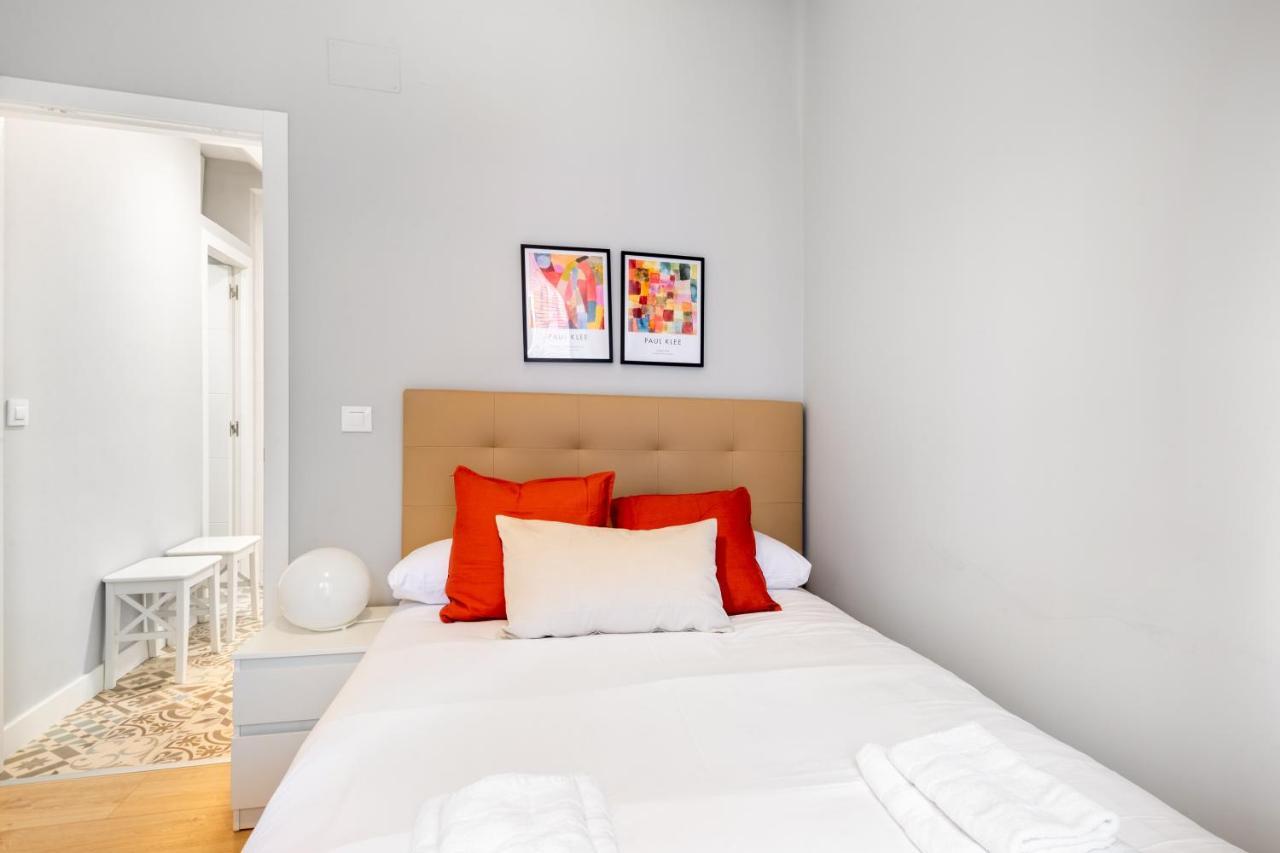 2 Bedrooms 1 Bathroom Furnished - Lavapies - Modern - Mintystay Madrid Dış mekan fotoğraf